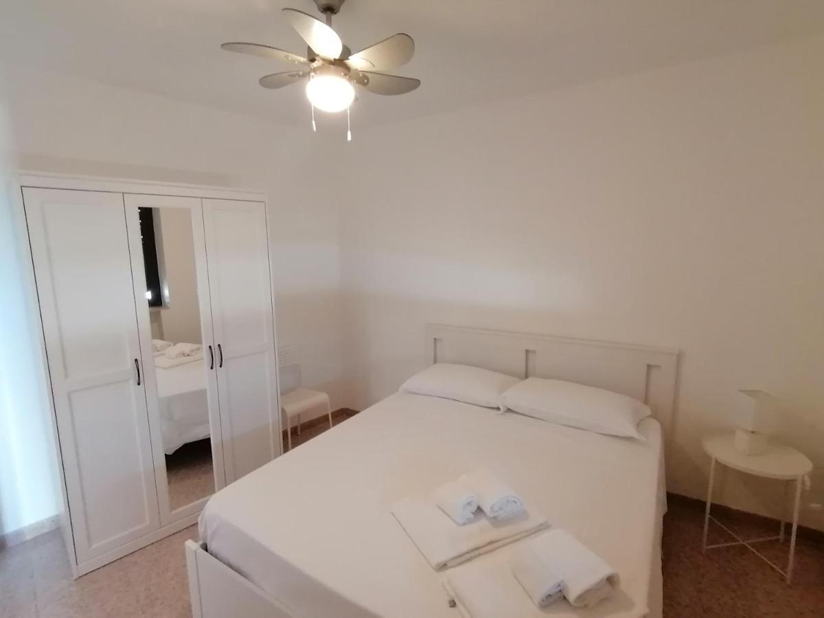 Gorgo Rinaldi - Locazioni Brevi Guest House Монополи Екстериор снимка