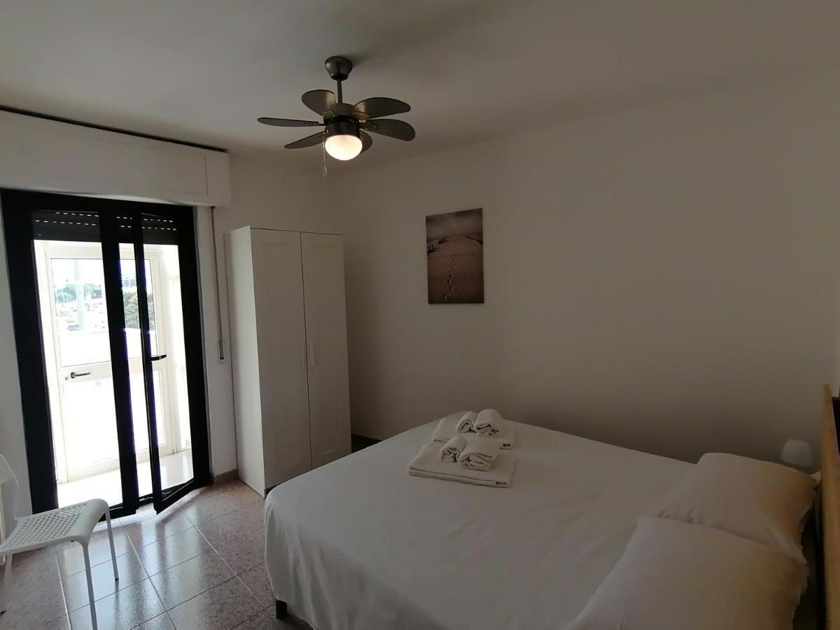 Gorgo Rinaldi - Locazioni Brevi Guest House Монополи Екстериор снимка