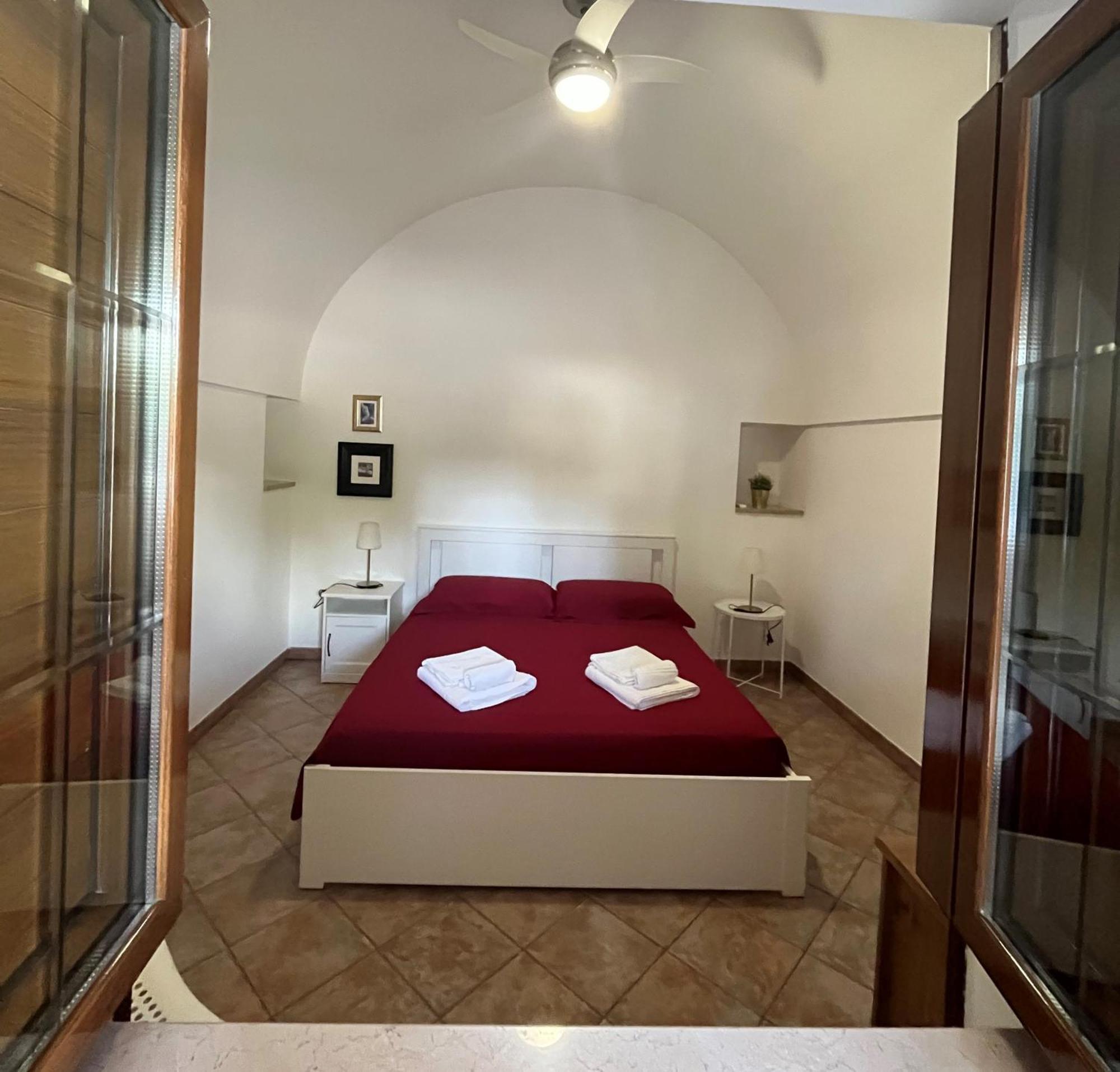 Gorgo Rinaldi - Locazioni Brevi Guest House Монополи Екстериор снимка